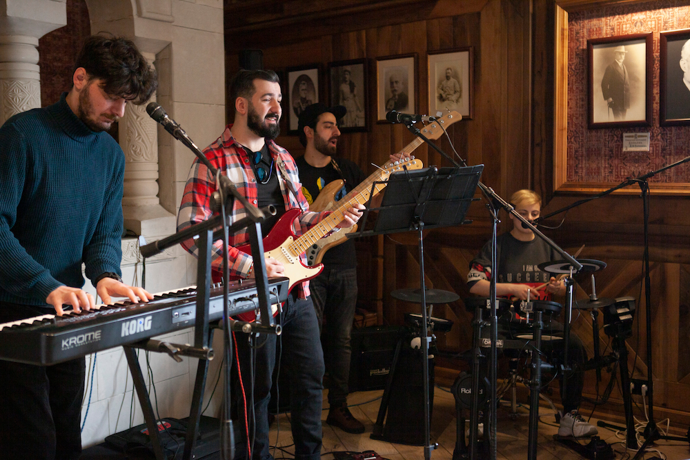 qsccFRDCARhS (1).jpg